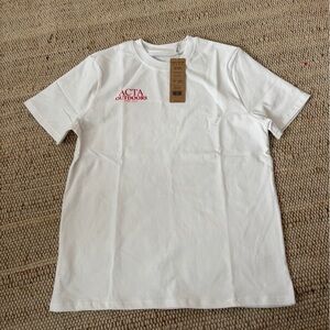 Women’s Acta white Graphic T-Shirt